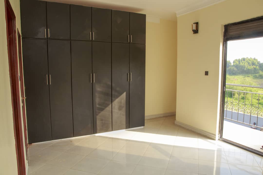 Lubowa, 3 Bedroom Apartment For Rent 5